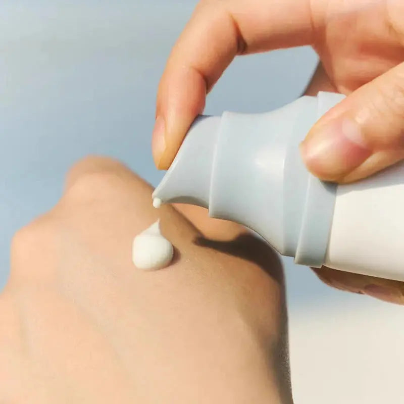 Crème Solaire Centella SPF50 Hyalu-Cica - Korean Beauty & Healthy